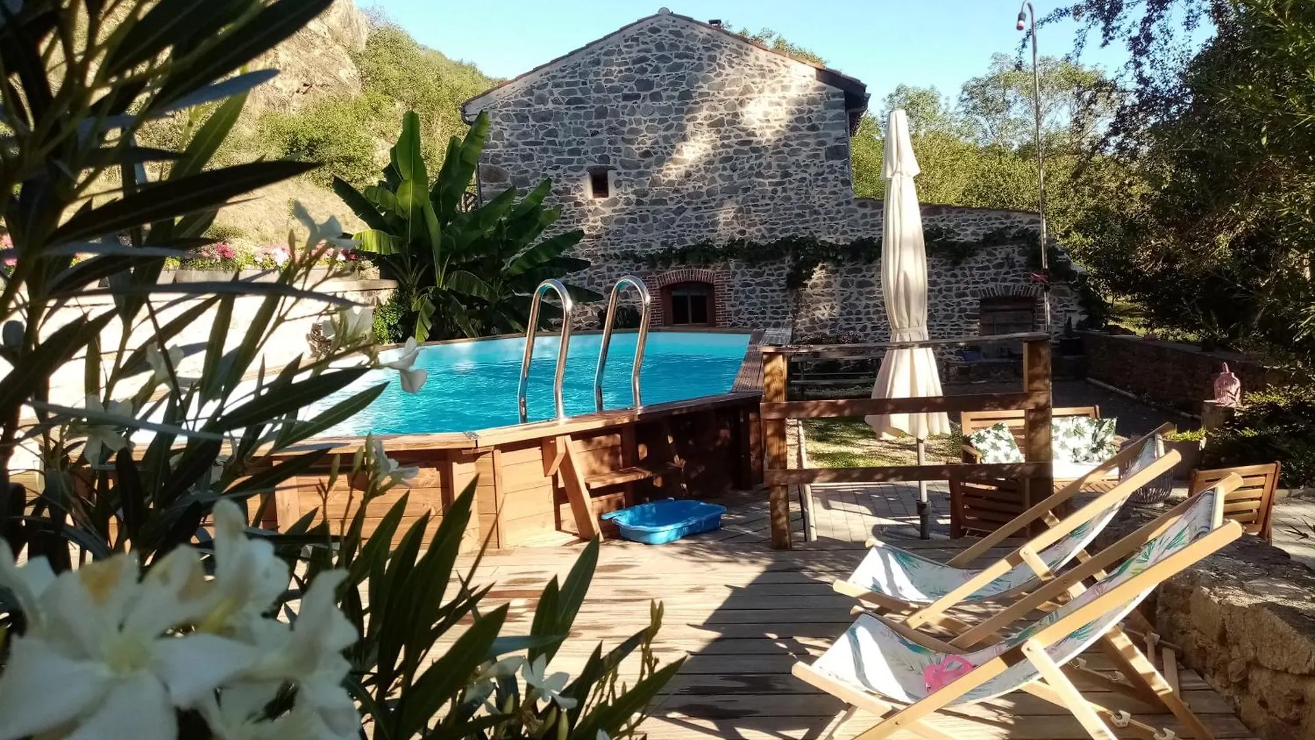 Moulin Du Bateau - Gite De Charme - Piscine - Nature Leotoing France