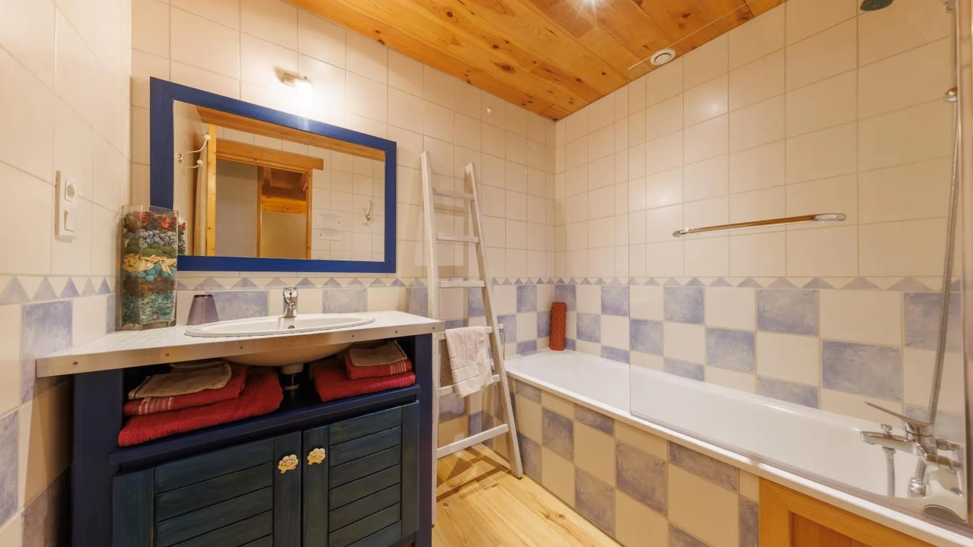 Holiday home Moulin Du Bateau - Gite De Charme - Piscine - Nature Leotoing
